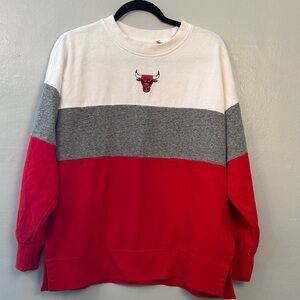 This is a Tailgate Chicago Bulls NBA color block sweatshirt, size medium